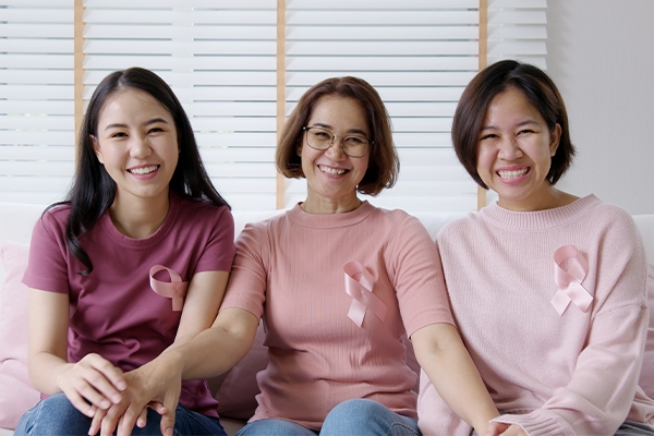 Ulurkan Tangan, Ringankan Beban: Tips Dampingi Penyintas Kanker