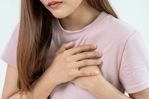 Lupus dapat meningkatkan risiko terkena penyakit jantung koroner.