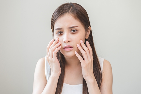 Taking too long naps, stress, or certain health problems can cause insomnia. 