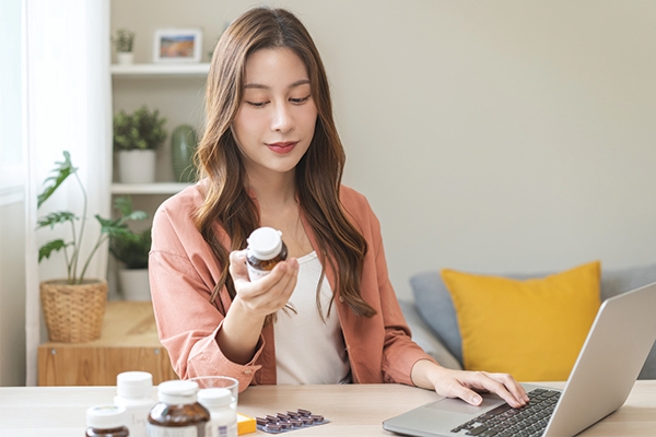 Minumlah vitamin sesuai dengan karakteristiknya.